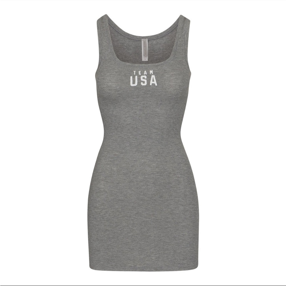Skims Team USA 🇺🇸 dress! NWT. Size xs, color sienna!